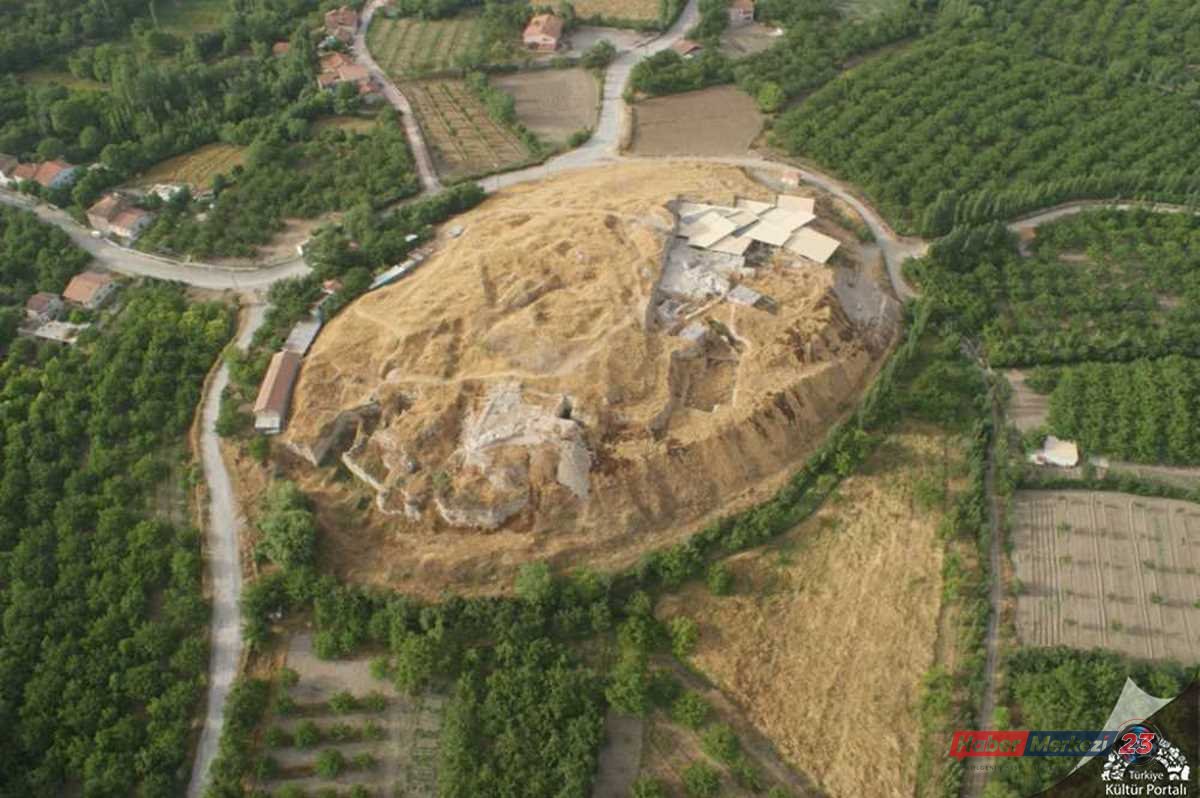 Dünyanın İlk Kerpiç Sarayı Arslantepe Höyüğü